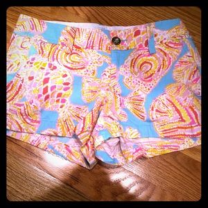 Nwot Lilly Pulitzer Walsh shorts Size 2.